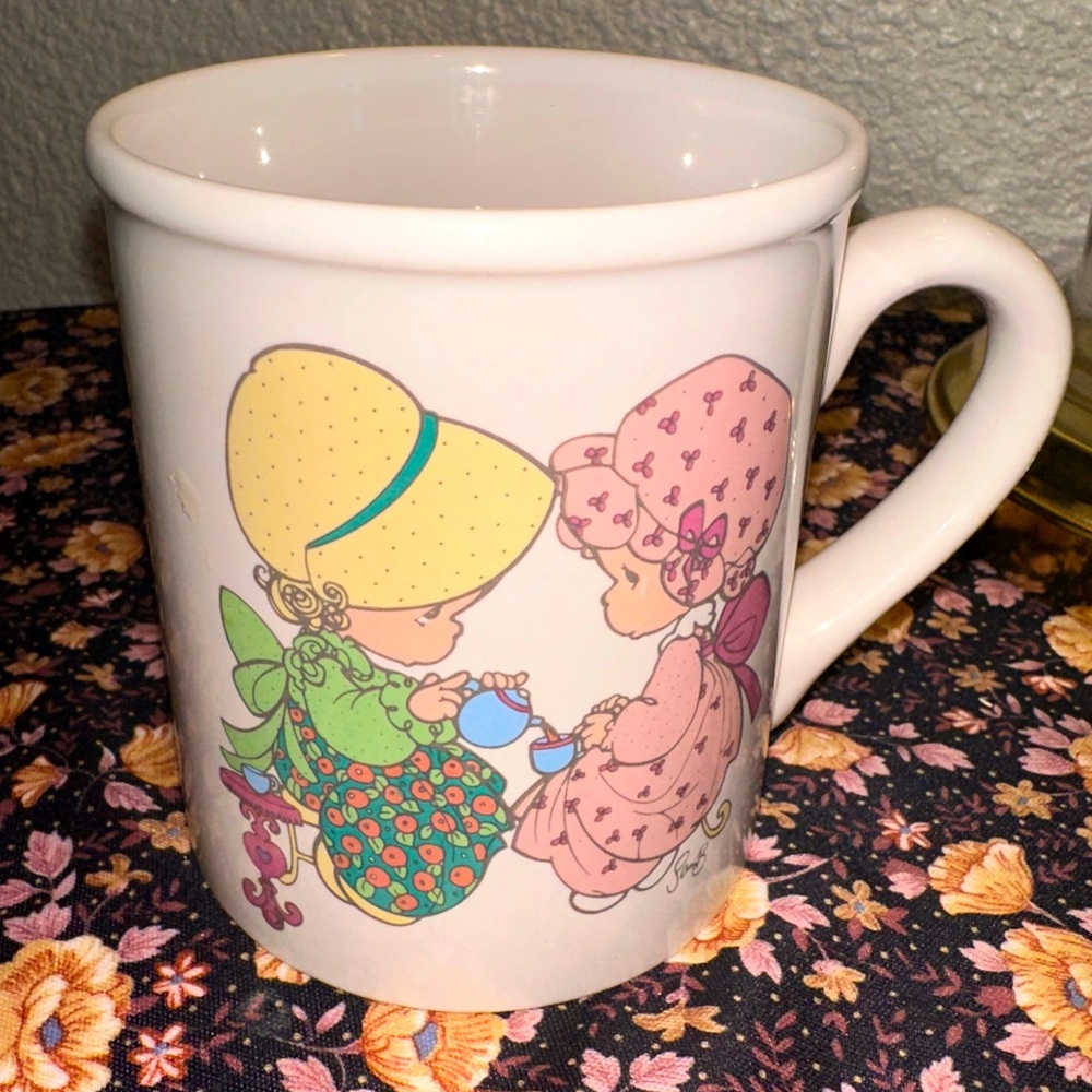 Precious Moments 1994 Vintage Style Mug with Cute Characters.